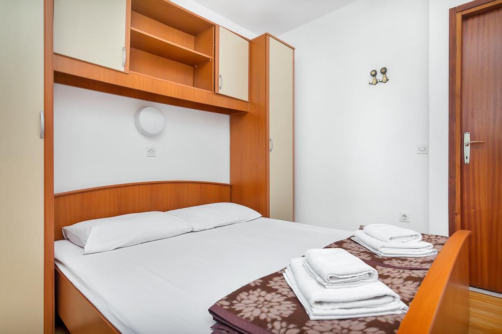 Apartmani Cico Gdinj Exterior foto